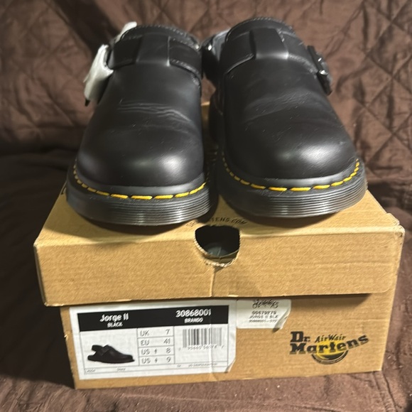 Dr.Martens Jorge II 
Unisex - size 8 men’s/ size 9 women - Picture 5 of 14